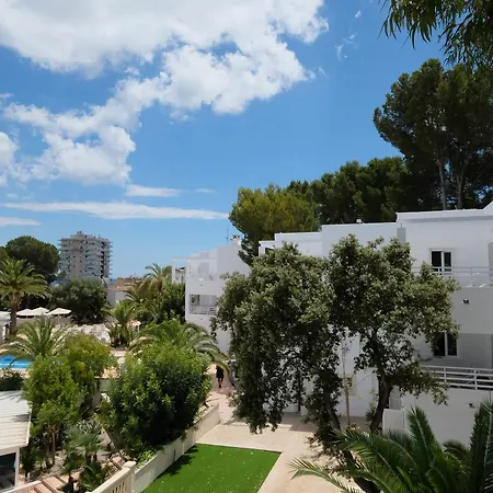 Azuline Garden Hotel